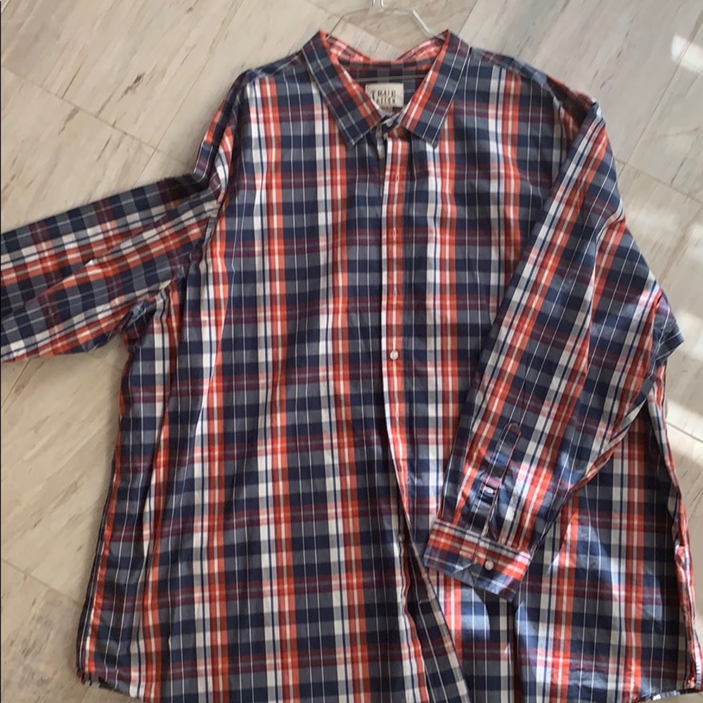 Button down Causal shirt!!